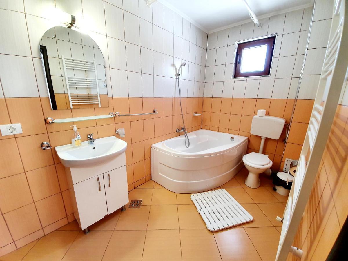 Vila Alma Azuga Luaran gambar